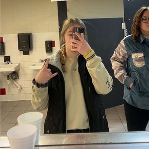 Meet your Posher, Lindsey